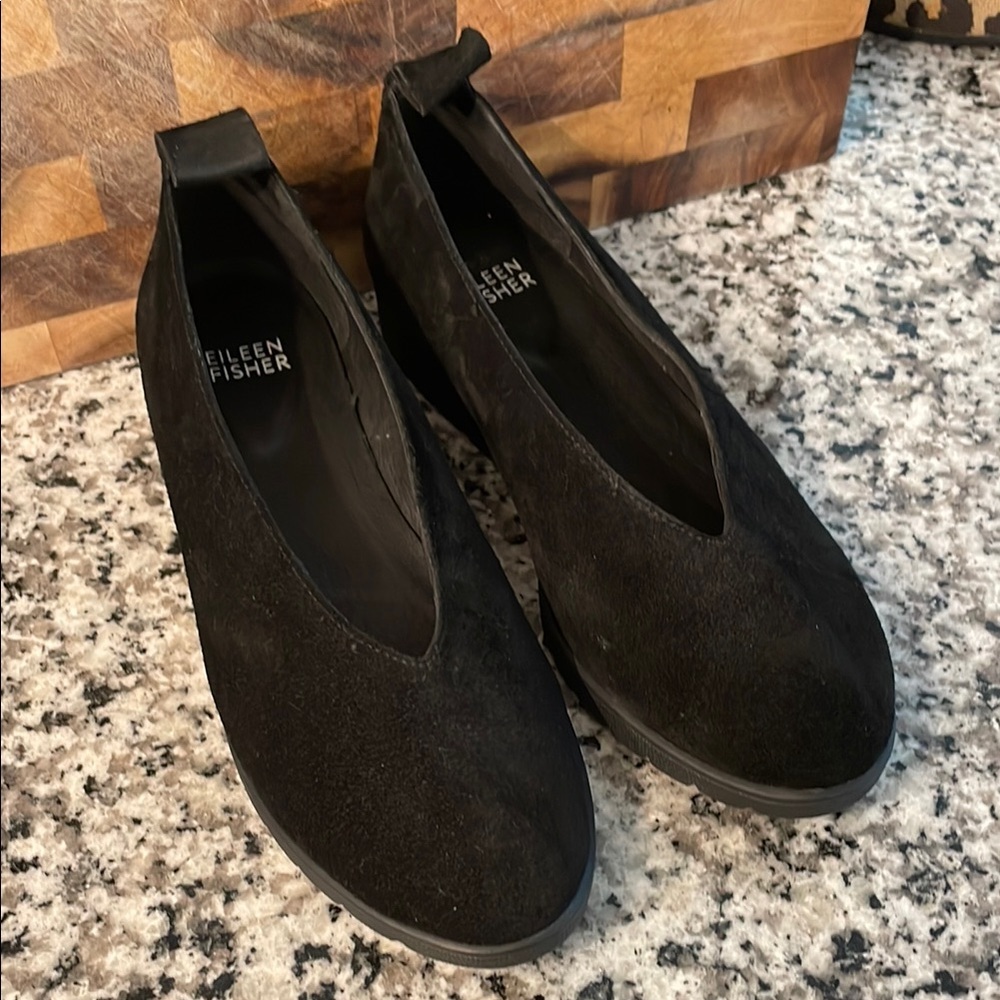 NWOT Eileen Fisher Black Suede Flats Women’s Size 6